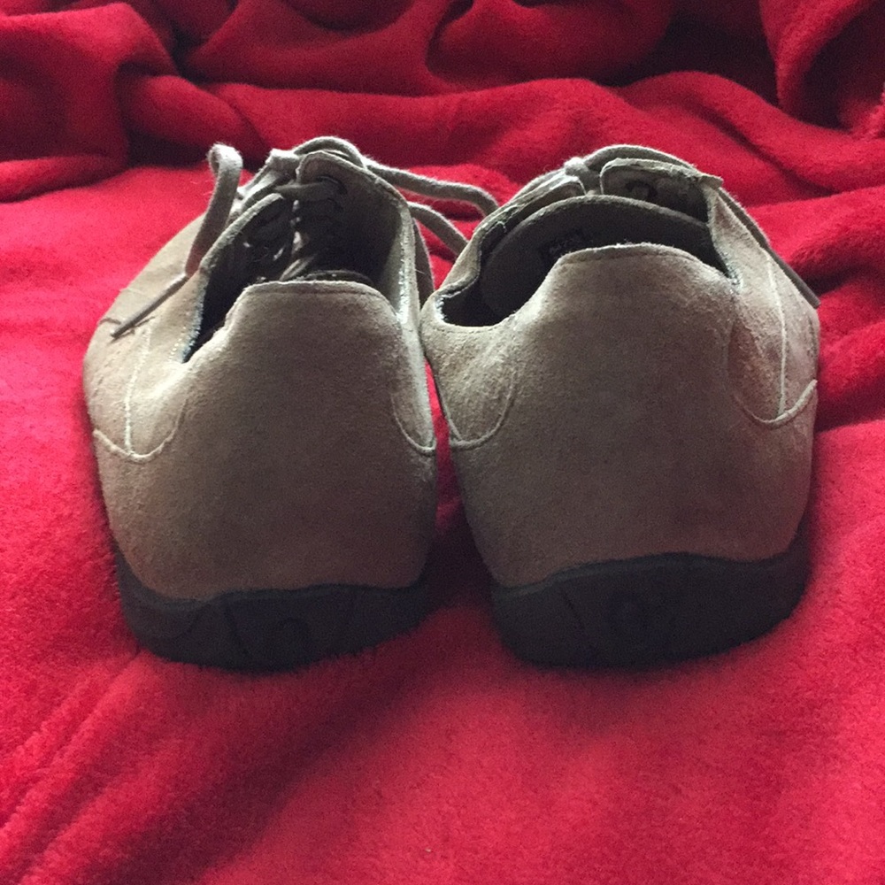 Clark’s 7.5M lace up shoes - Picture 4 of 6